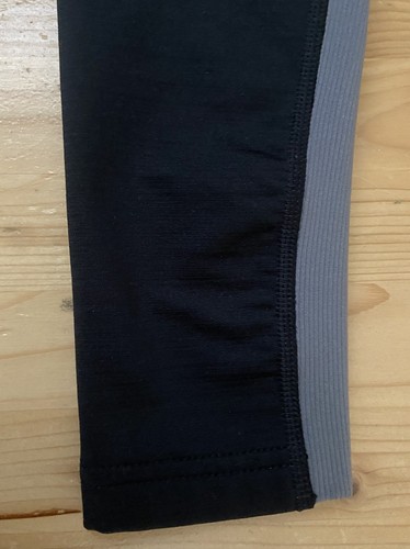 Kids sz L Nike Pro THERMA FIT Mock Neck BV3476-010 Black Shirt 16"x23.5" - Picture 3 of 3