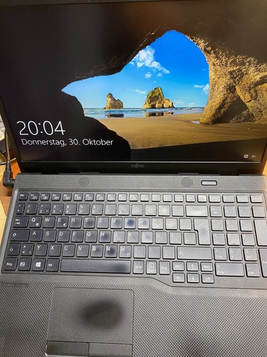 Fujitsu Lifebook A3510-15,6" FHD-i5-1035G1-8GB RAM-NEU 256GB M.2- NEU AKKU-WIN11 - Bild 4 von 13