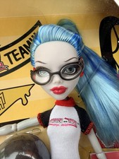 Mattel Monster High Ghoulia Yelps Physical Deaducation 11in Doll W2557 2011 NRFB