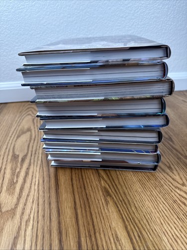 Fables Deluxe Edition Hardcover Books 1-16 - Picture 19 of 21