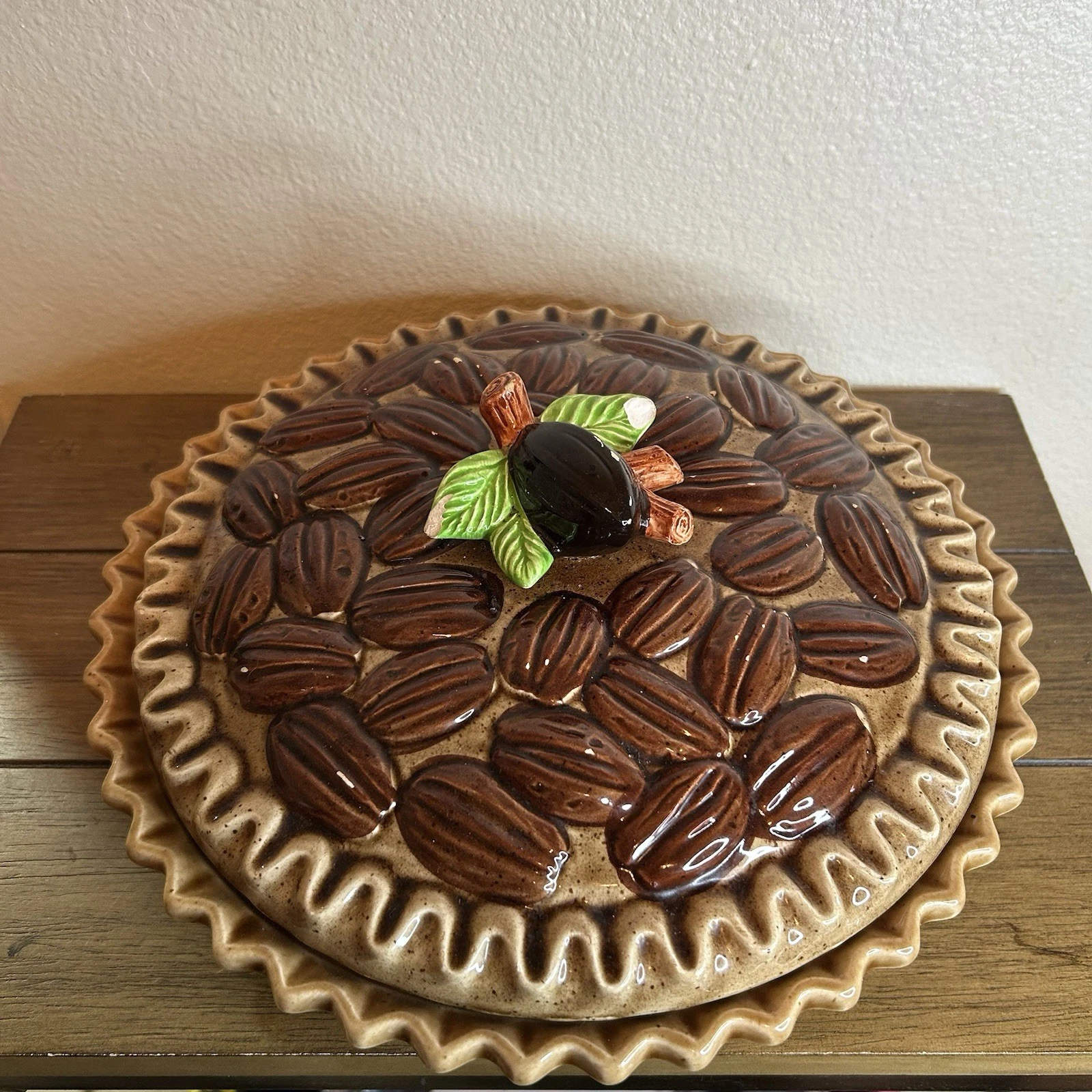 Vintage Ceramic Southern Pecan Pie Dish w Matching Lid 11” Decorative Dessert L