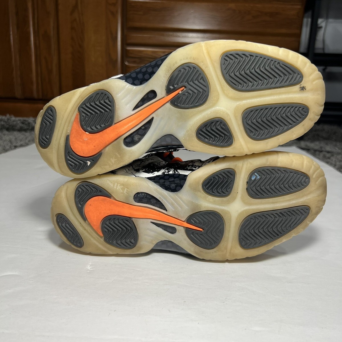 Nike Air Foamposite One Shattered Backboard 2019 Size 6Y 