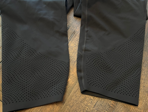 NWT - Womans SPANX Black Laser Wave Active Leggings (Size 3X) - Picture 2 of 6