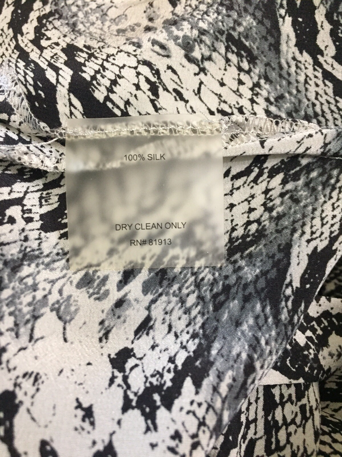 Robert Graham Womens Gray Black Snake Print 100% … - image 7