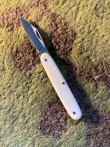 Pocket Knife Frost Cutlery Flying Falcon Office Pen Yellow 2.5" Blade