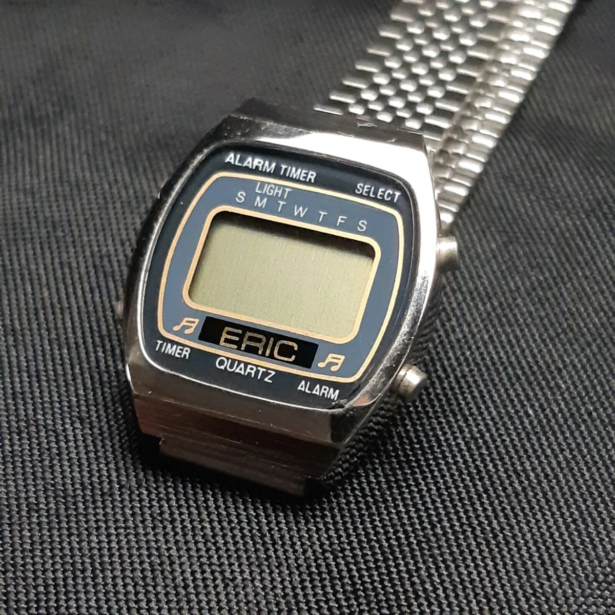 Montre quartz sans pile sale