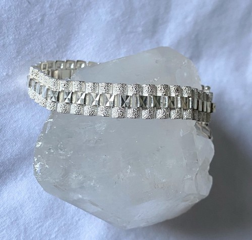 Wunderschönes strukturiertes Gliederarmband Sterlingsilber 925 6,75 Zoll Sicherheitsverschluss - Bild 1 von 12