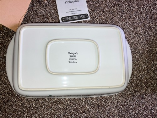 Pfaltzgraff WINTERBERRY Rectangular Baker Stoneware Baking Dish Christmas Nice - Picture 7 of 9