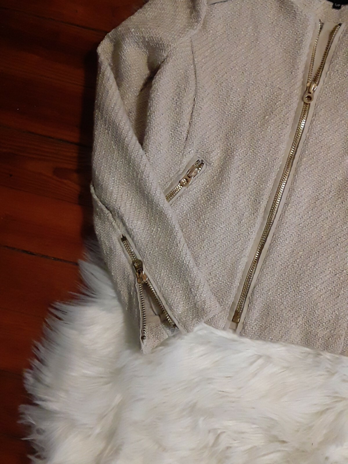 Picture 4 of 5