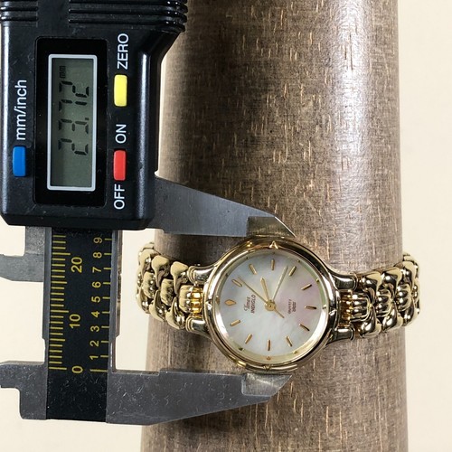 Vintage Timex Indiglo Women Dress MOP Gold Tone Quartz Analog 24mm Watch 6 1/2" - Picture 6 of 13
