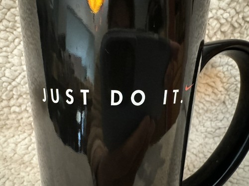 NEU Vintage 2000er Nike ""Just Do It."" Schwarze große Kaffeetasse vom Vertriebsmitarbeiter - Bild 3 von 10