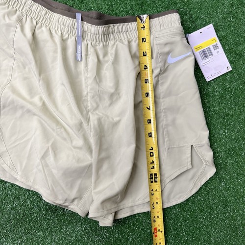 Pantalones Cortos para Correr Nike Talla Pequeña Para Mujer Dri Fit Tempo Luxe 5" Verde Entrenamiento Gimnasio - Imagen 3 de 11