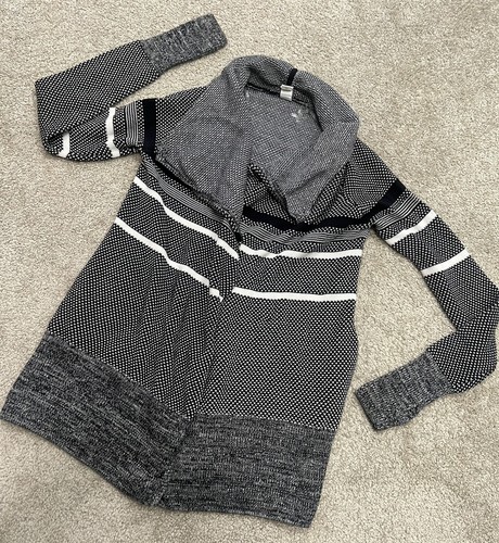 Ivivva Lululemon Black Feelin Toasty Wrap Cardigan LS Sweater Girl 14 Wm XS Z119 - Picture 2 of 7