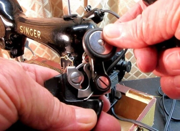  Bobina Enrolladora Neumático de Goma Parte Más Común # 15287A Paquete de 2 ~ Cantante, Babylock Foto 2 de 3