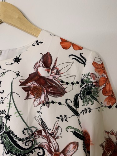 Cue Dress Size 14 Shift White Red Floral Print Bell Sleeve Knee Length Lined - Picture 2 of 13