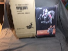 Hot Toys Star Wars  The Bad Batch Hunter 12 in Action Figure