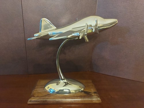 Vintage Chrome Model of a Jet Plane on a Polished Wooden Base - Afbeelding 7 van 24