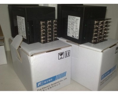 1PC New   PXR7TAY1-8W000-C Temperature Controller In Box  #vn
