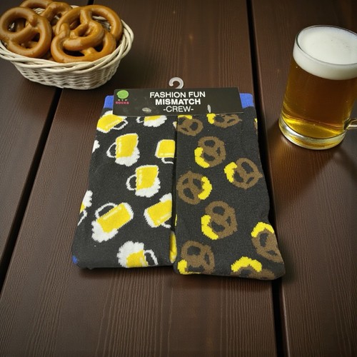 NEW HYP (SHOE SIZE 6-12) MISMATCH MEN'S CREW SOCKS ~ BEER & PRETZELS