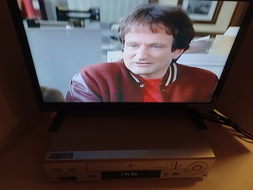 Zenith VCR VCS442 No Remote Control In Good Condition - Picture 3 of 20