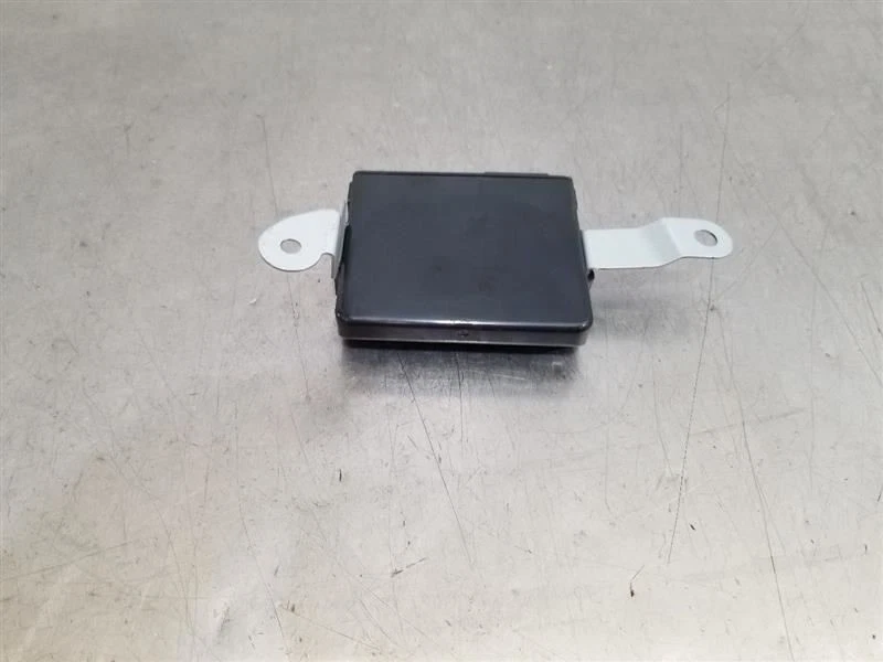 08-11 13-15 MÓDULO DE CONTROL DE MEMORIA OEM LEXUS LX570 8943060071 Foto 2 de 4