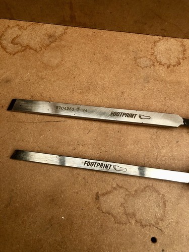 x2 Vintage Footprint SHEFFIELD England Skew Chisels 1cm ish WOODTURNING Tool VGC - Picture 3 of 8