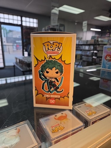 Funko Pop! My Hero Academia Izuku Midoriya Glow Exclusivo #1347 con Protector - Imagen 2 de 6