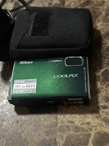 Nikon Coolpix s52c digital camera Green 9.0 Megapixels, VR & ISO 3200, 3.0 LCD - Picture 10 of 20