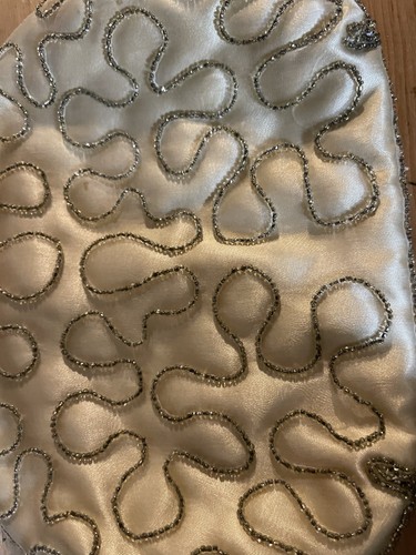 Vintage MCM Art Deco Gold Satin Beaded Clutch John Wind Imports Bag By Debbie - Picture 15 of 15