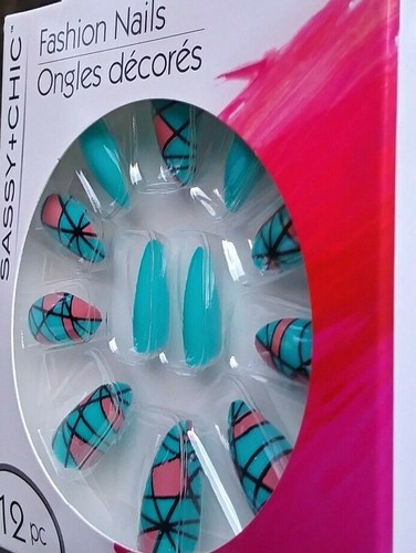 Sassy + Chic 12 Aufklebenägel lang Stiletto schwarz türkis Buntglas Design - Bild 5 von 7