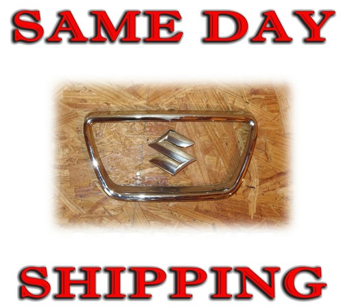 OEM 2004 2005 Suzuki Forenza Front Bumper Grille Chrome TRIM EMBLEM 04 05 - Picture 1 of 12