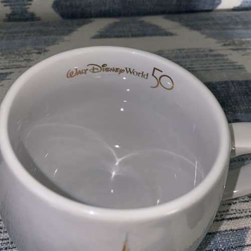 Taza de té de café blanca del castillo de Cenicienta 50 aniversario de los parques de Disney WDW NUEVA - Imagen 3 de 3