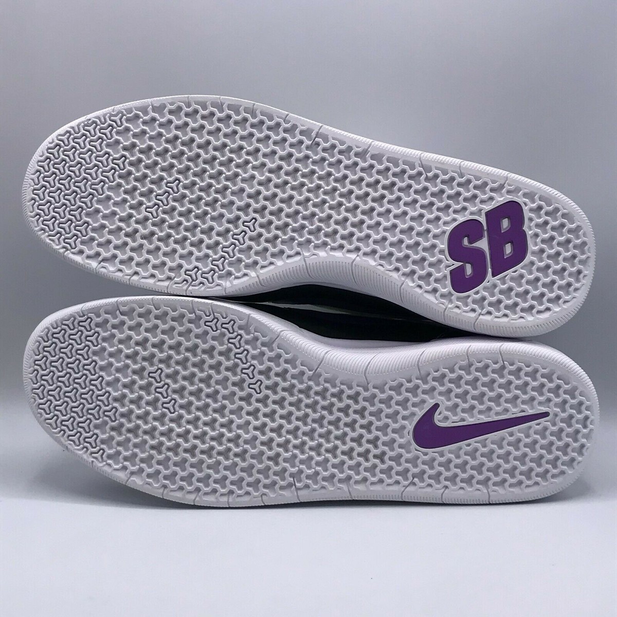 Nike SB Nyjah Free 2 Black‎ Wild Berry Sz 12 BV2078-009 Excellent *Needs Insoles Nike Nyjah Free 2 SB Black White Wild Berry for Sale  main image 4