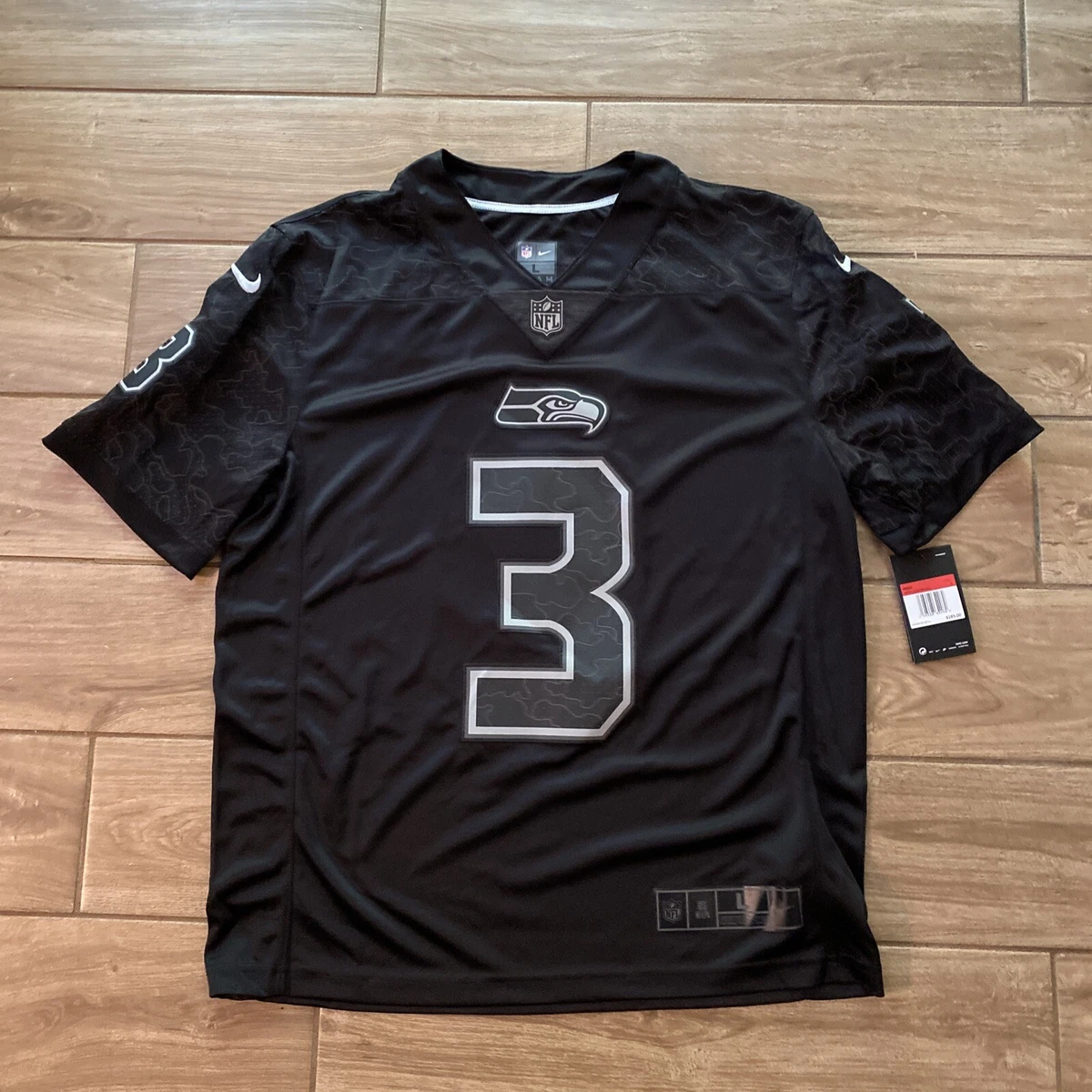 Black russell store wilson jersey
