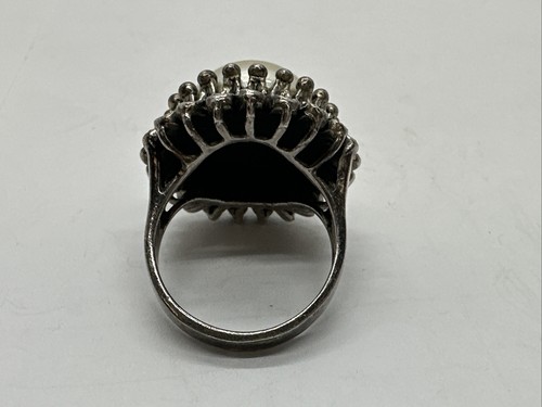 Signed Vintage 925 Sterling Silver Large Faux Pearl & Marcasite Ring size 7.5. - Picture 3 of 6