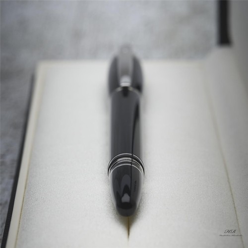 Pluma estilográfica Montblanc Starwalker Resin Line ID 08482 relleno con embalaje original - Imagen 5 de 7