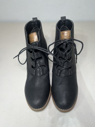 Nautica Boots Women's Size 8.5 Black Ankle Suede Wedge Platform Fashion Booties - Picture 2 of 6