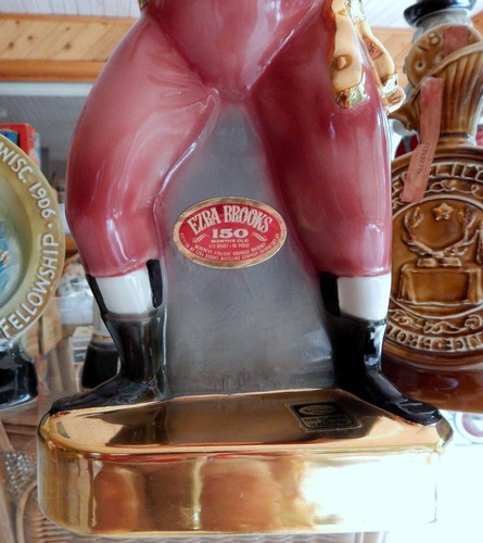 1971 BOXER EZRA BROOKS 150 WHISKEY DECANTER HAND DECORATED WITH 24 KARAT GOLD - Picture 3 of 6