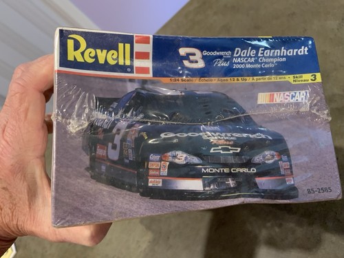 Revell Dale Earnhardt 1/24 Scale #3 NASCAR 2000 Monte Carlo NOS Factory Sealed - Picture 5 of 6