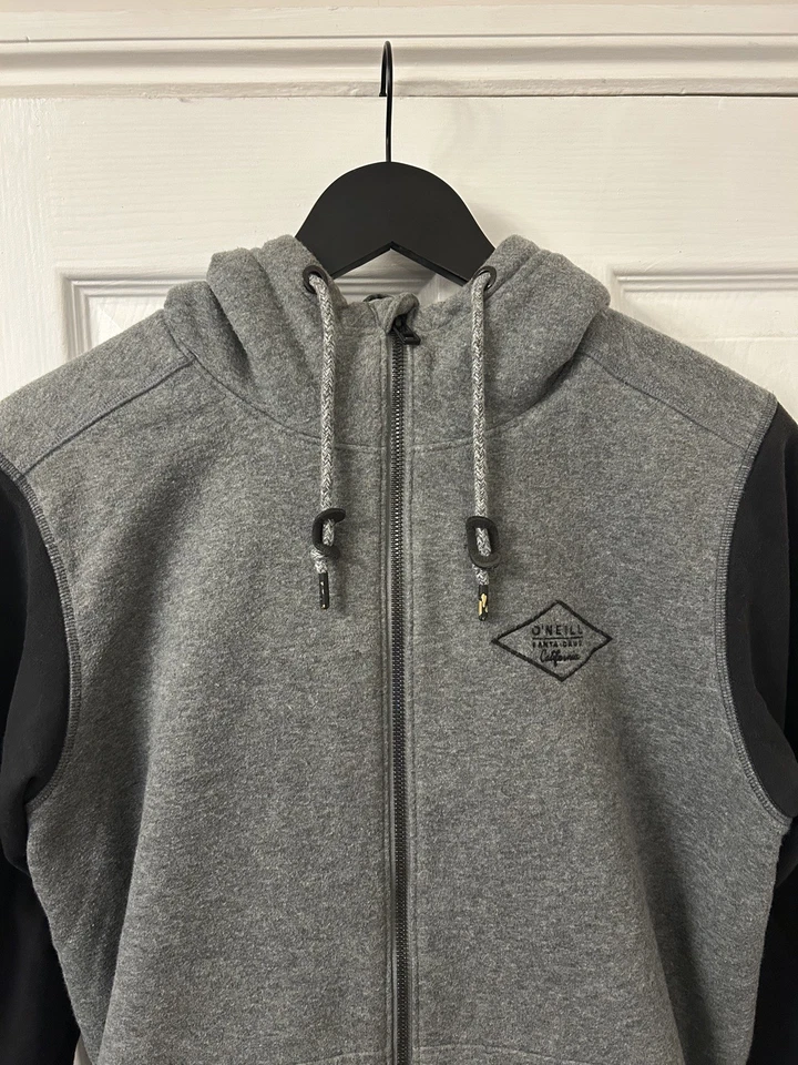 O’NEILL MEN’SHOODED FLEECE JACKET SIZE SMALL  - Image 2 of 4