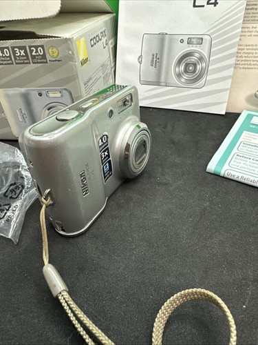 Nikon COOLPIX L4 4.0MP Digital Silver Camera. Cords, Paperwork Inc. Tested Works - Picture 17 of 18