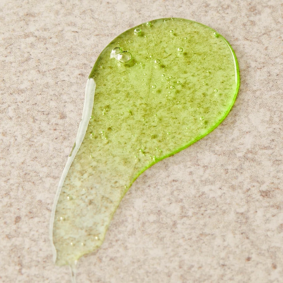 The Body Shop Tea Tree Skin Clearing Facial Wash – 8.4 Fl Oz (Pack of 1)  - Image 3 of 4