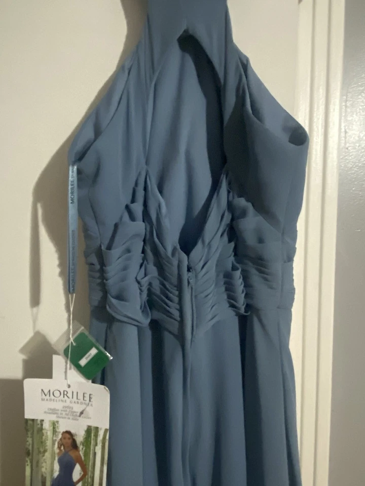 Vestido de Dama de Honor Mori Lee Talla 10 Color Pizarra Nuevo con Etiquetas Foto 4 de 4