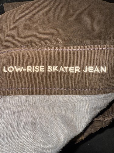 American Eagle Brown Low Rise Skater Jeans Size 10 Wide Leg Corduroy EUC - Picture 10 of 11