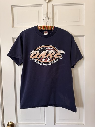 Vtg Y2K DARE T-Shirt Blue Retro Mens Drug Abuse Resistance Education USA Flag M - Picture 1 of 5