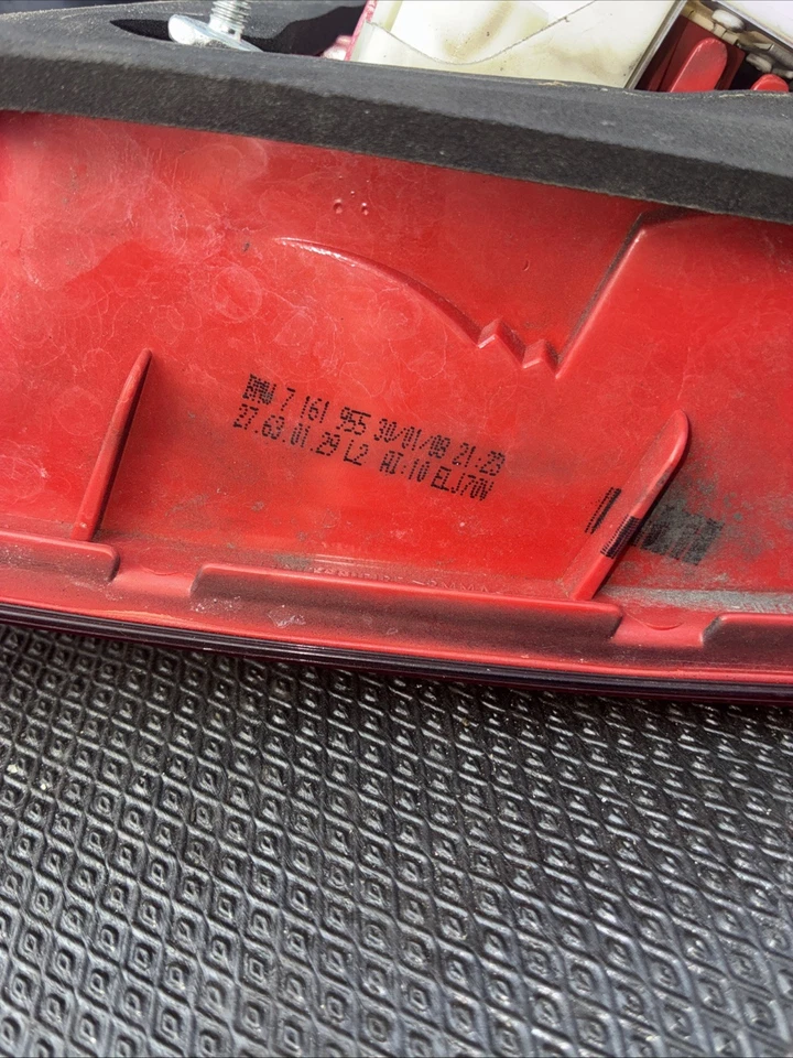 Luz trasera izquierda conductor BMW 335i 2007-2008 OEM JZS5H Foto 4 de 4