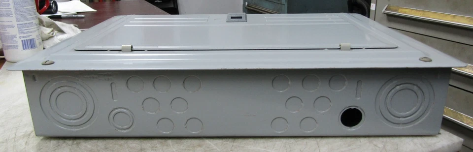 💥SIEMENS 125 AMP MAX MAIN LUG LOAD CENTER 120/240 VAC 3Ø G1224L3125CU - Image 3 of 4