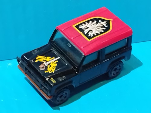 2007 MATCHBOX HITCH & HAUL DRAGON CASTLE PLAY SET LAND ROVER 90 NINETY BLACK RED - Picture 3 of 9