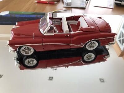 Motor Max 1/18 - 1953 Buick Skylark Rot Vitrinen Modell Top Zustand!!!!!