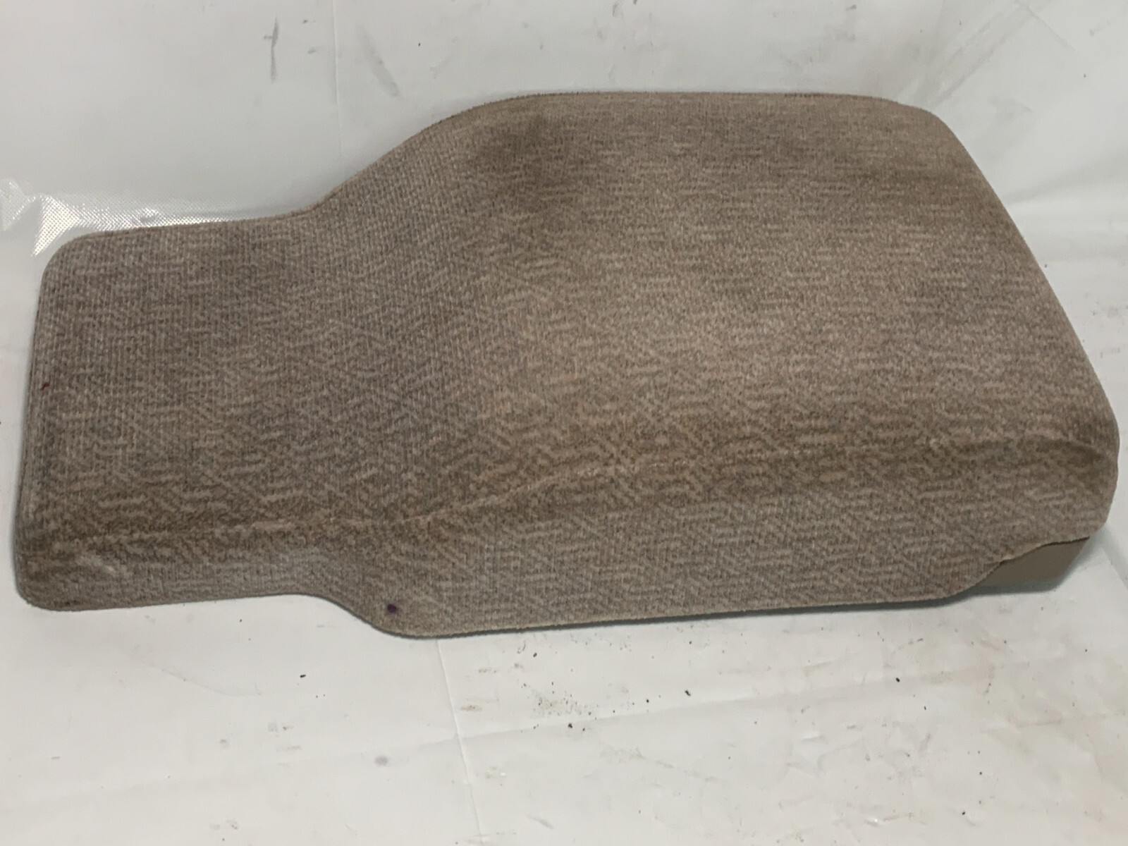 2000 2005 Buick Lesabre CLOTH Center Console Arm Rest Lid TAN BEIGE